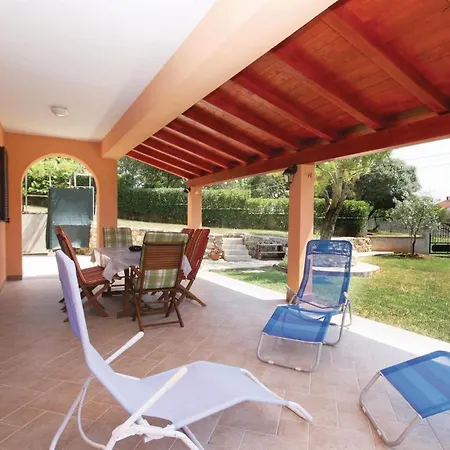In With House Sea View Апартаменты