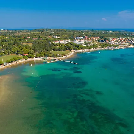 Апартаменты In With House Sea View Медулин