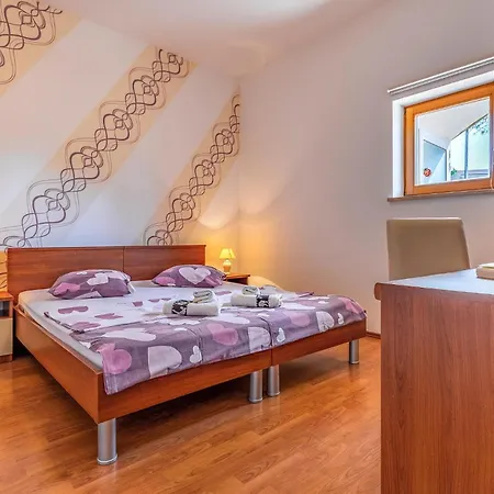 In With House Sea View Апартаменты *