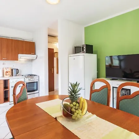 In With House Sea View Apartment Medulin