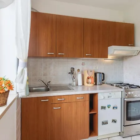 Apartment In With House Sea View Medulin
