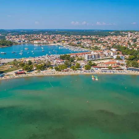 Apartment In With House Sea View