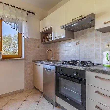 Apartment In With House Sea View *